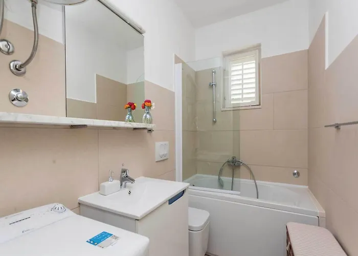 Ankora - Three Bedroom With Terrace And Sea View